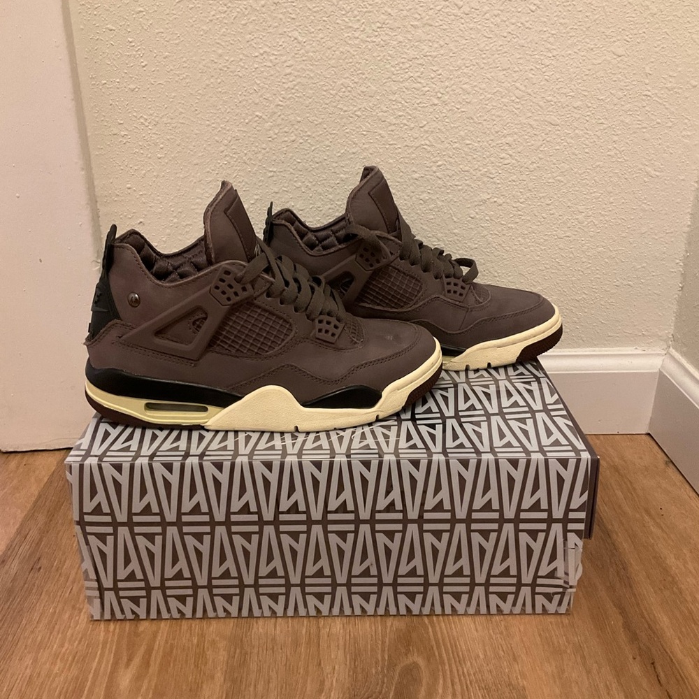 A ma maniere x Jordan 4 Violet